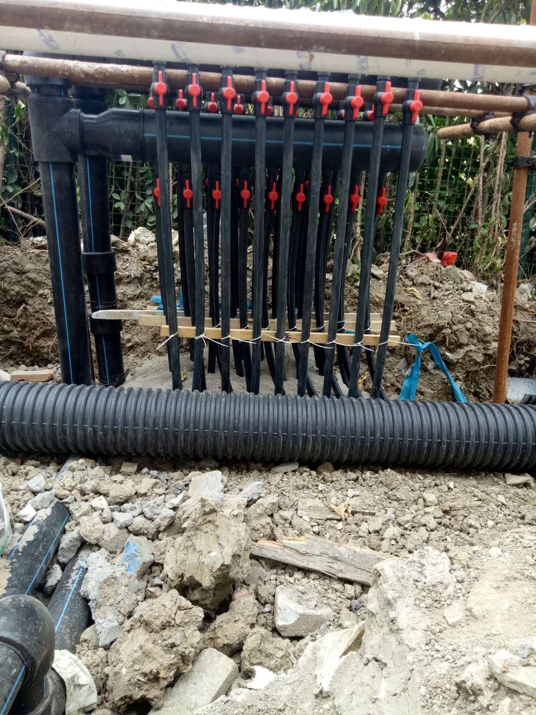 苏州中海独岛别墅分水器.jpg