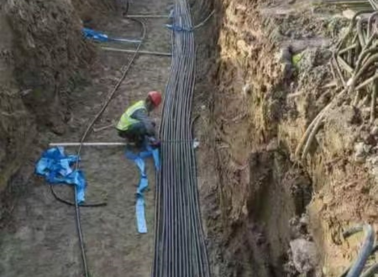 地源热泵水平管安装现场_
